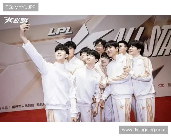 IG在冠军杯中的精彩表现与实力分析全景回顾