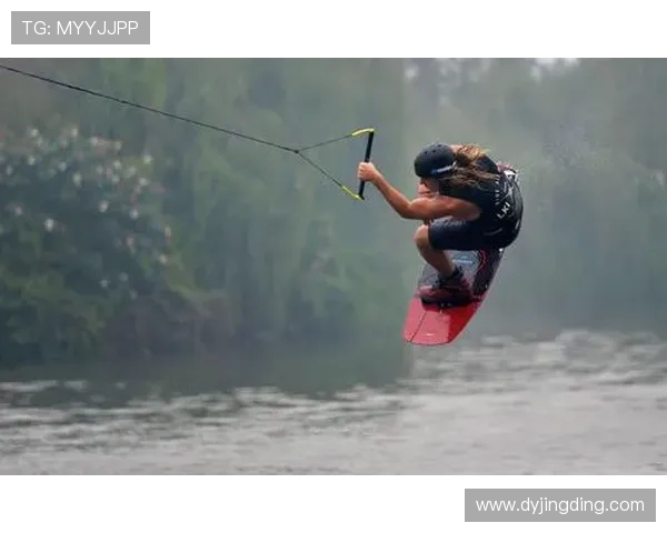 成都极限运动队以66分领跑极限运动联赛积分榜展现强劲实力