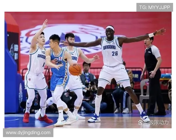 2016年CBA精彩对决上海队与辽宁队的巅峰对抗赛回顾 2016年CBA精彩对决上海队与辽宁队的巅峰对抗赛回顾