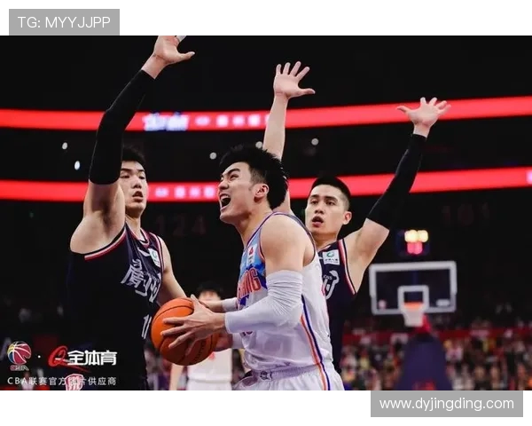2020年CBA精彩对决新疆队与广州队直播回顾与分析 2020年CBA精彩对决新疆队与广州队直播回顾与分析