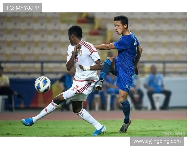 塔什干棉农与柏斯的精彩对决揭示了足球战术与团队合作的重要性 塔什干棉农与柏斯的精彩对决揭示了足球战术与团队合作的重要性