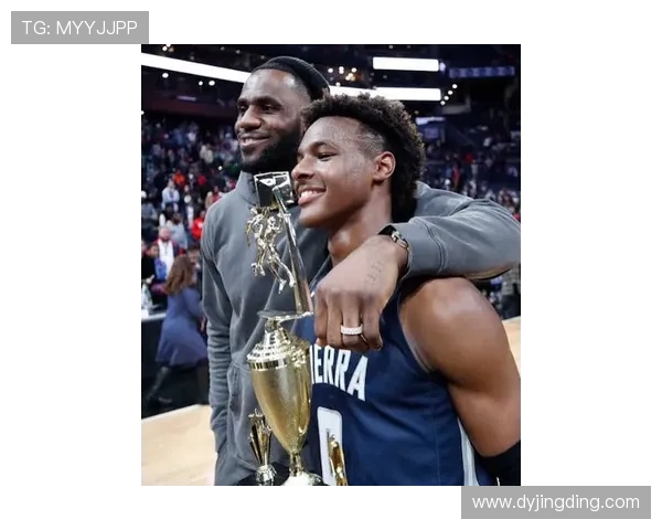 詹姆斯父子共谱篮球传奇布朗尼正式宣布参加NBA选秀