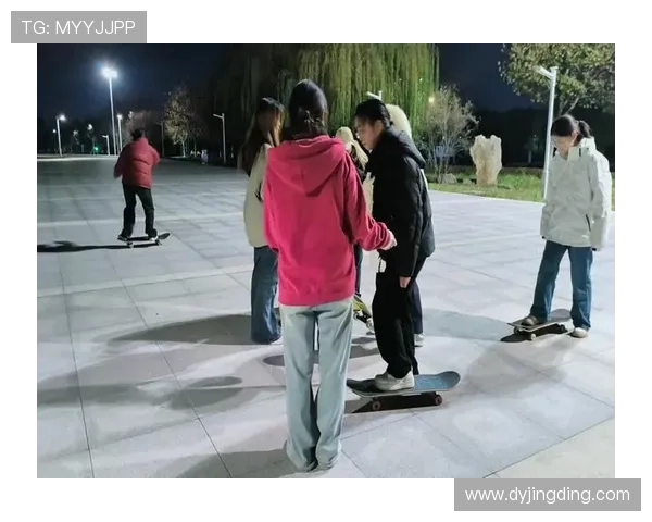 李伟独家分享滑板心得与技巧助你轻松掌握滑板运动的乐趣与挑战