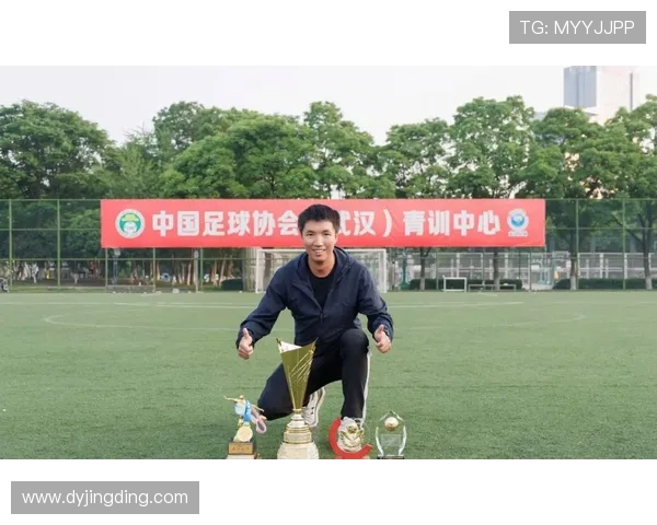 武汉足球队实力揭秘：从青训到职业联赛的全景分析与展望